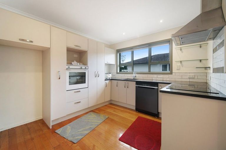 Photo of property in 1/7 Sunburst Street, Papakura, 2110