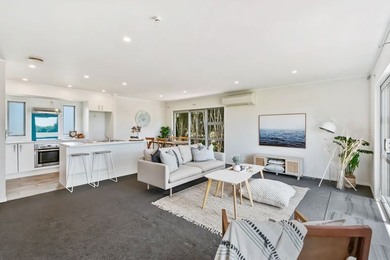 Photo of property in 15 Lowburn Avenue, Waipu, 0510