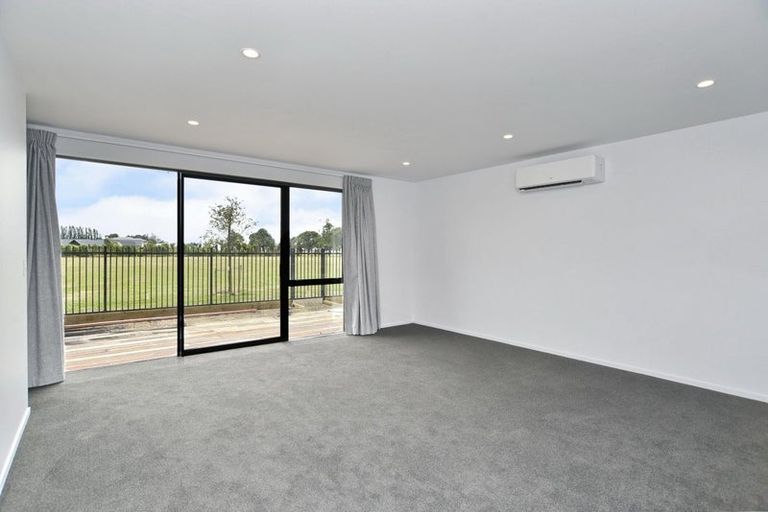 Photo of property in 1b Malaga Crescent, Harewood, Christchurch, 8051