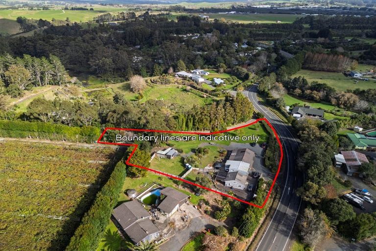 Photo of property in 61 Wiroa Road, Kerikeri, 0293