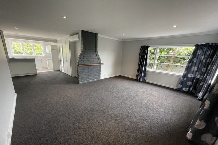 Photo of property in 1/25 Aorangi Road, Bryndwr, Christchurch, 8053