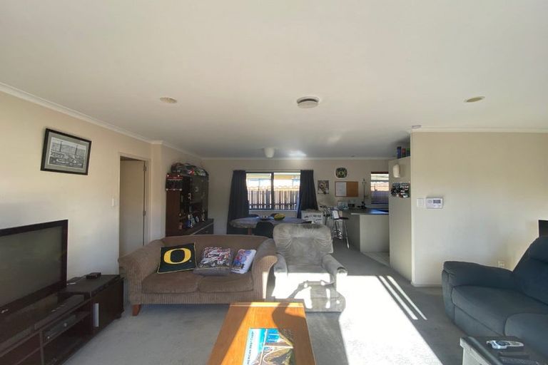 Photo of property in 144 Settlement Road, Papakura, 2110