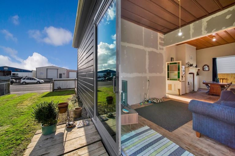 Photo of property in 78 Union Street, Hawera, 4610