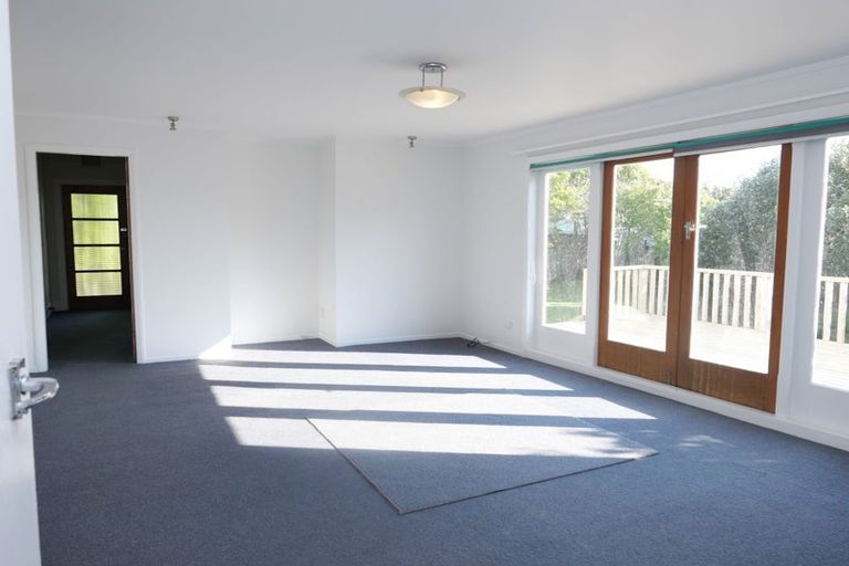 Photo of property in 2 Lorien Court, Raumati Beach, Paraparaumu, 5032