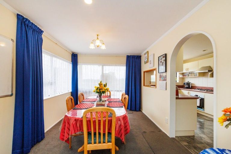 Photo of property in 115 Pacific Drive, Fitzherbert, Palmerston North, 4410