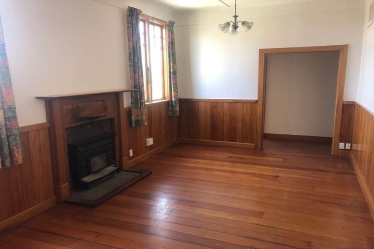 Photo of property in 37 Mcparland Street, Ebdentown, Upper Hutt, 5018