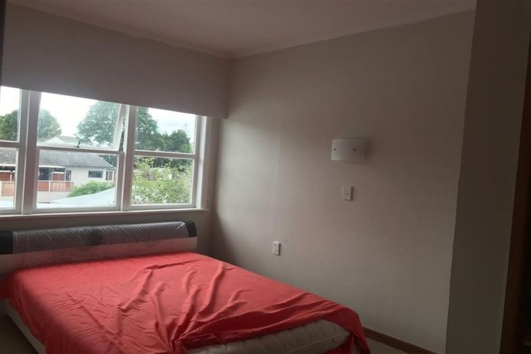 Photo of property in 28 Howe Street, Howick, Auckland, 2014