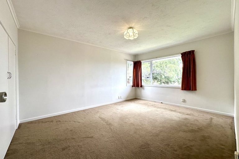 Photo of property in 358 Te Atatu Road, Te Atatu South, Auckland, 0610