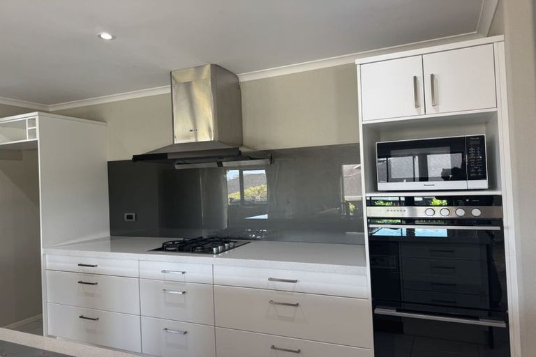 Photo of property in 8 Harris Drive, Silverdale, 0932