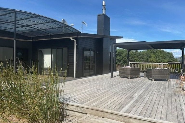 Photo of property in 12 Brooker Place, Waipukurau, 4200