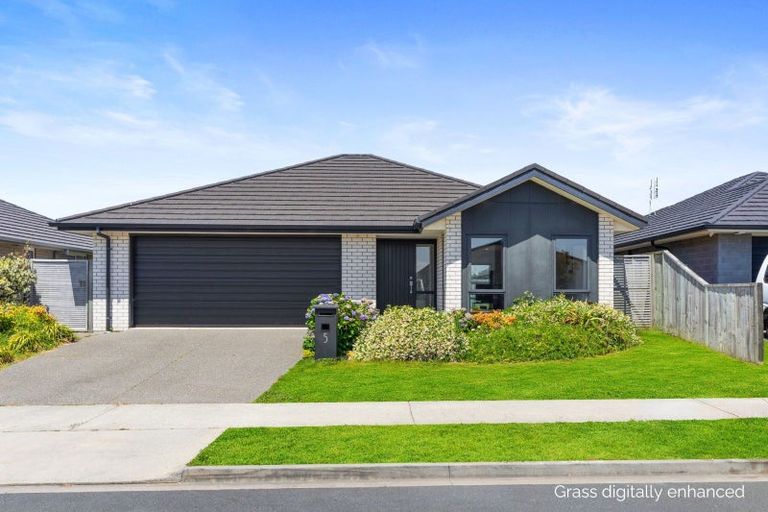 Photo of property in 5 Naeo Close, Papamoa Beach, Papamoa, 3118