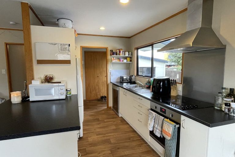 Photo of property in 90a Edgecumbe Road, Tauranga, 3110