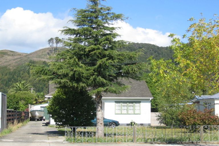 Photo of property in 23 Seddon Street, Wallaceville, Upper Hutt, 5018