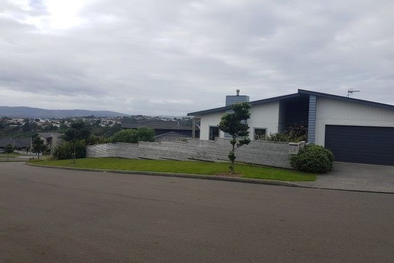 Photo of property in 9 Kahurangi Heights, Aotea, Porirua, 5024