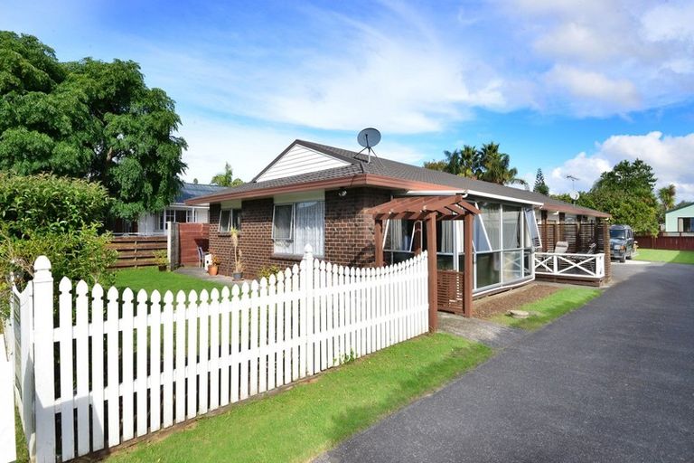 Photo of property in 13a The Circle, Manly, Whangaparaoa, 0930