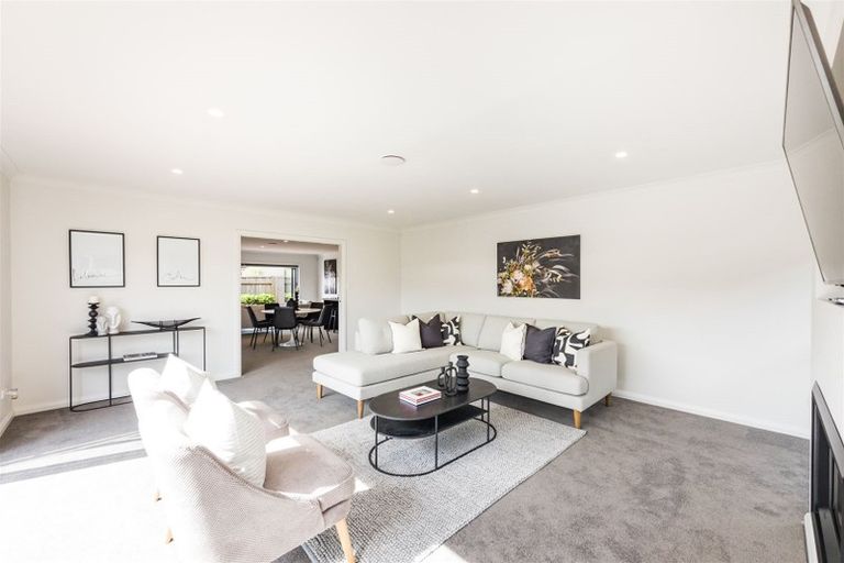Photo of property in 24 Serenity Crescent, Kelvin Grove, Palmerston North, 4414