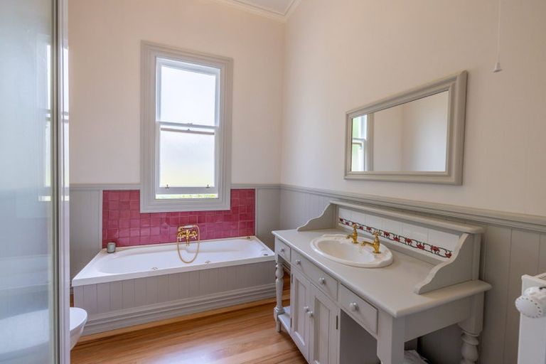 Photo of property in 46 Drivers Road, Maori Hill, Dunedin, 9010