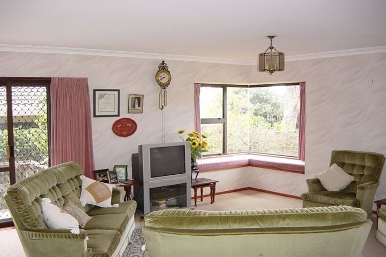 Photo of property in 2/2 Heron Avenue, Matua, Tauranga, 3110