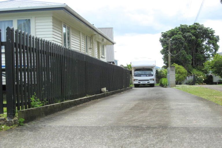 Photo of property in 30 Church Road, Mangere Bridge, Auckland, 2022