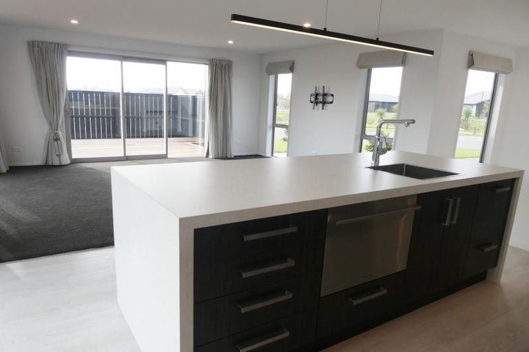 Photo of property in 4 Merino Street, Marshland, Christchurch, 8083