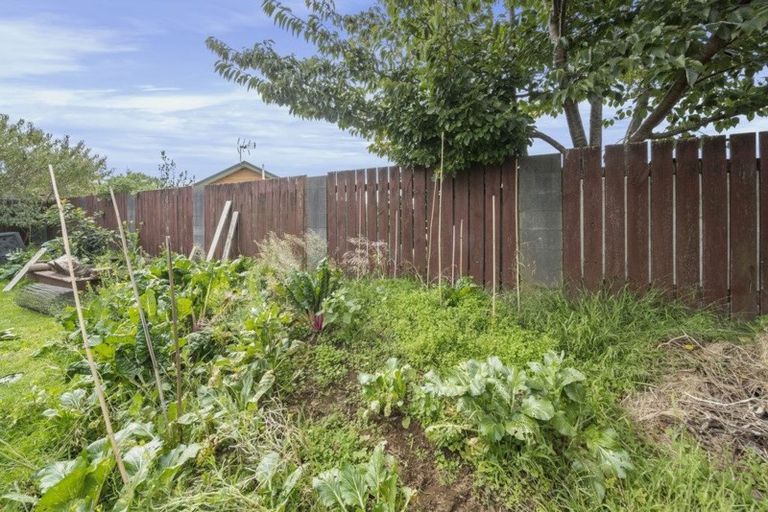 Photo of property in 3 Virginia Place, Whalers Gate, New Plymouth, 4310