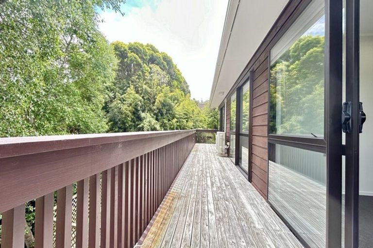 Photo of property in 4b Kathy Terrace, Stanmore Bay, Whangaparaoa, 0932