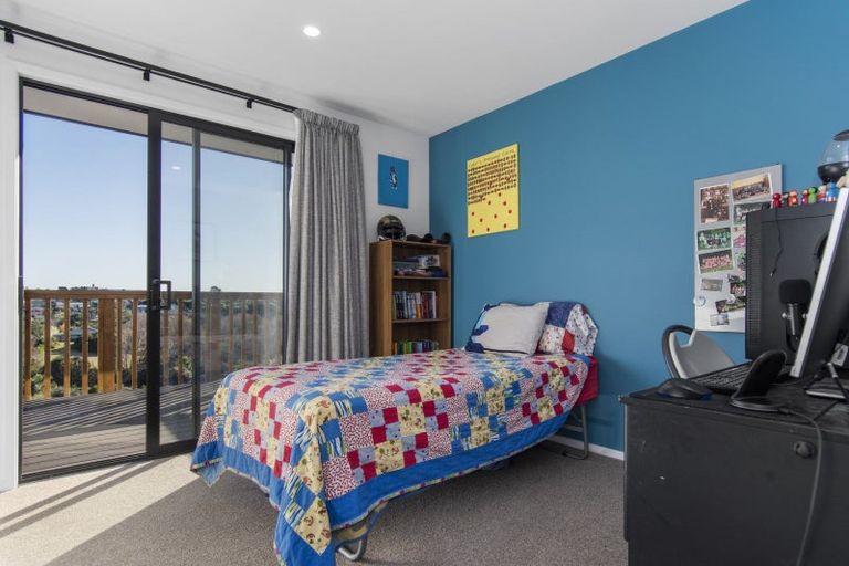 Photo of property in 6 Greenvale Place, Welcome Bay, Tauranga, 3112