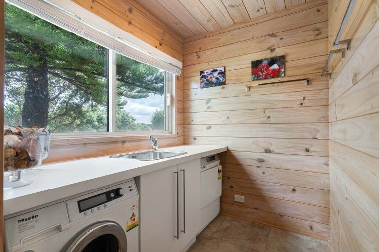 Photo of property in 28 Champion Place, Pauanui, Hikuai, 3579