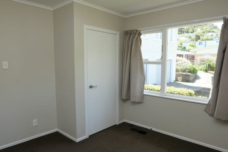 Photo of property in 113 Parkvale Road, Karori, Wellington, 6012