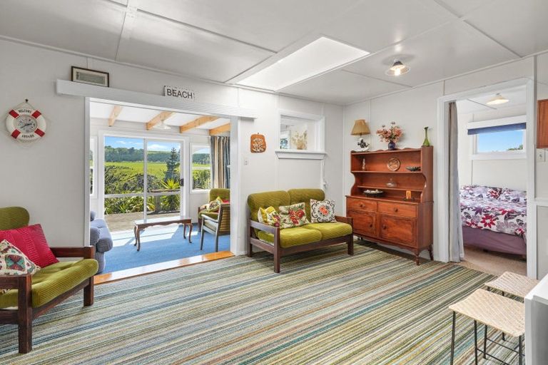 Photo of property in 1 Lindsay Terrace, Motunau, Waipara, 7387