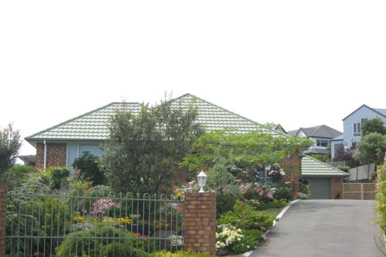 Photo of property in 12 Blencathra Place, Westmorland, Christchurch, 8025