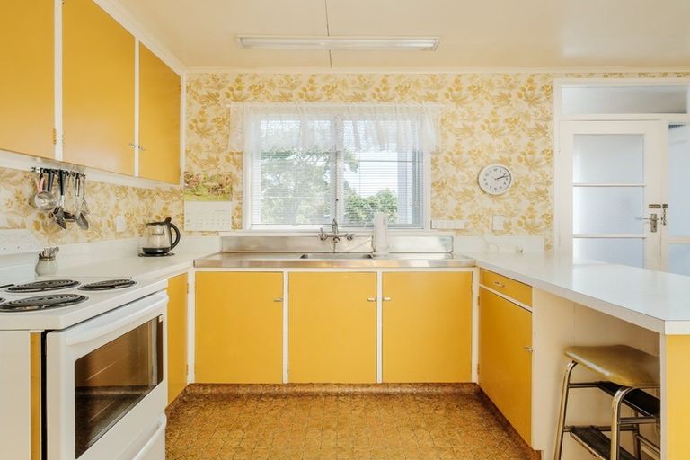 Photo of property in 65 Macdonald Street, Elgin, Gisborne, 4010