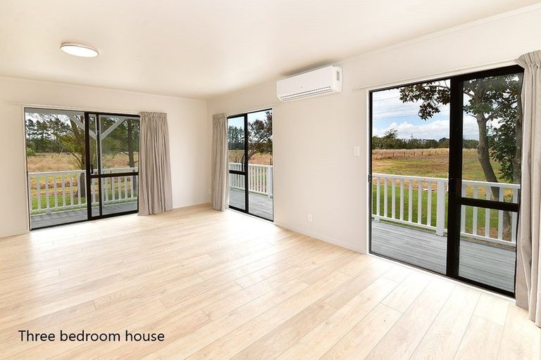 Photo of property in 323 South Head Road, South Head, Helensville, 0874