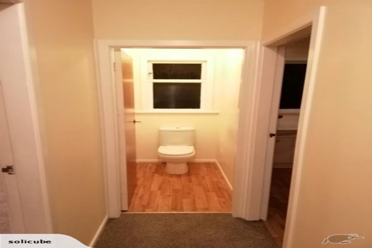 Photo of property in 32 Arapiko Street, Johnsonville, Wellington, 6037