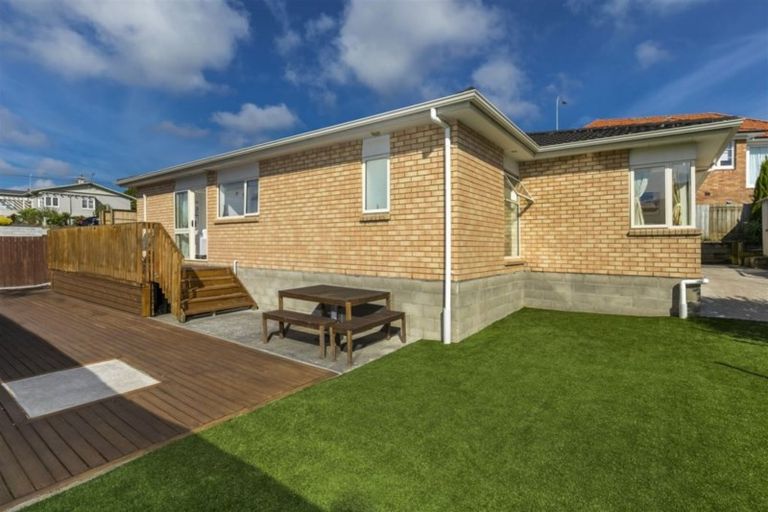Photo of property in 243a Te Atatu Road, Te Atatu South, Auckland, 0610