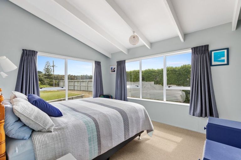Photo of property in 49 Blue Pacific Parade, Riversdale Beach, Masterton, 5872