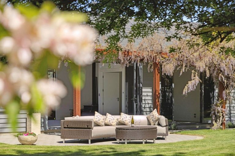 Photo of property in 5 Ironview Lane, Wanaka, 9382