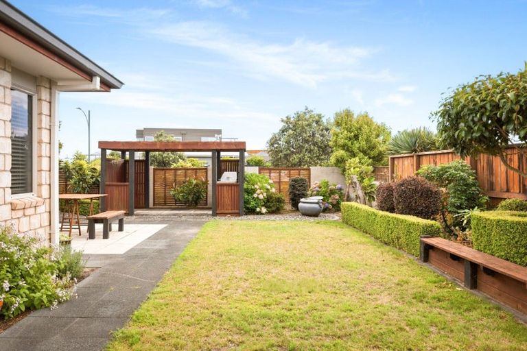 Photo of property in 557 Gloucester Road, Papamoa Beach, Papamoa, 3118