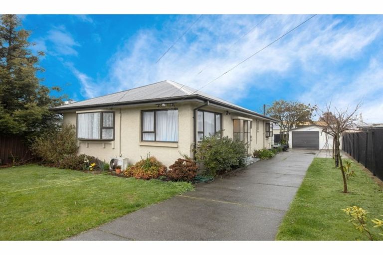 Photo of property in 1/65 Northcote Road, Northcote, Christchurch, 8052