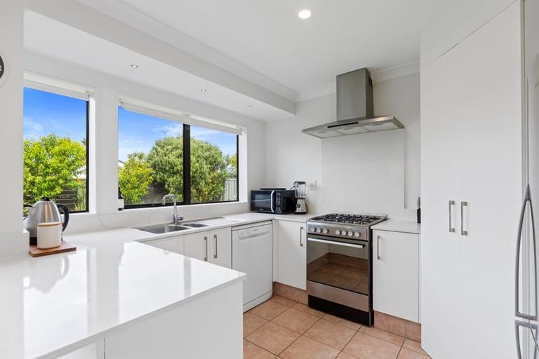 Photo of property in 55 Kane Road, Papamoa Beach, Papamoa, 3118