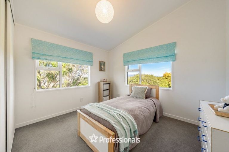 Photo of property in 13 Wilson Grove, Normandale, Lower Hutt, 5010
