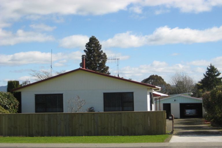 Photo of property in 44 College Road, Edgecumbe, 3120