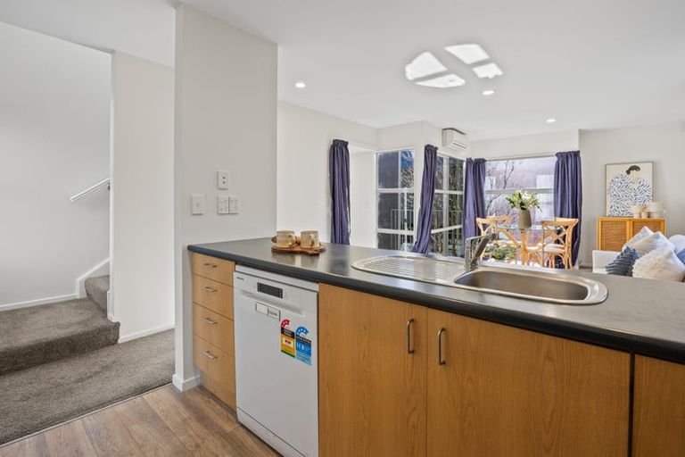 Photo of property in 1/3 Grove Road, Addington, Christchurch, 8024