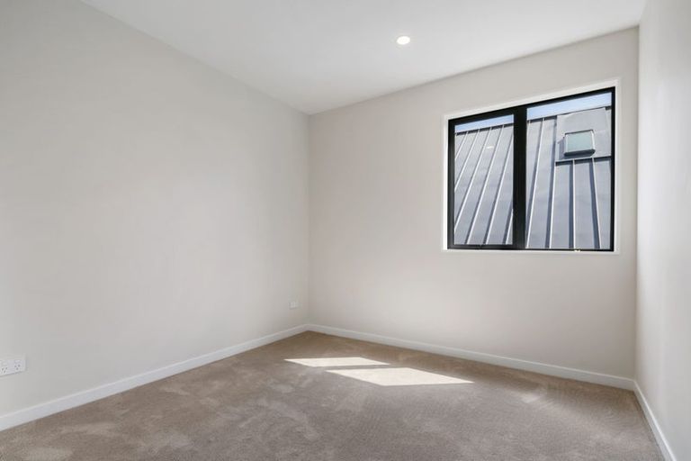 Photo of property in 4 Coopworth Street, Karaka, 2580