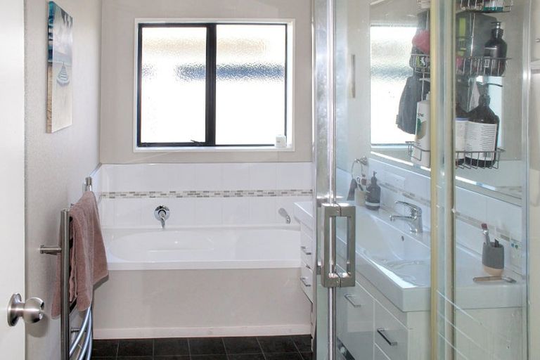 Photo of property in 155a Cook Street, West End, Palmerston North, 4410