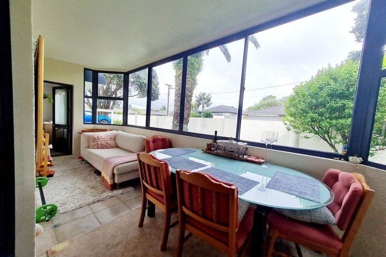 Photo of property in 11a Puriri Avenue, Orewa, 0931