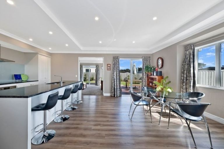 Photo of property in 14 Little Gem Road, Hornby, Christchurch, 8025