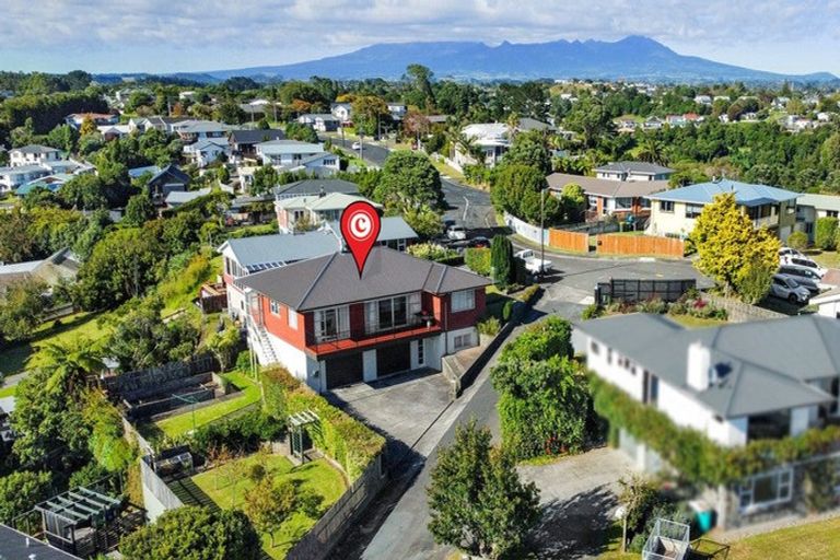 Photo of property in 8 Hillcrest Street, Glen Avon, New Plymouth, 4312