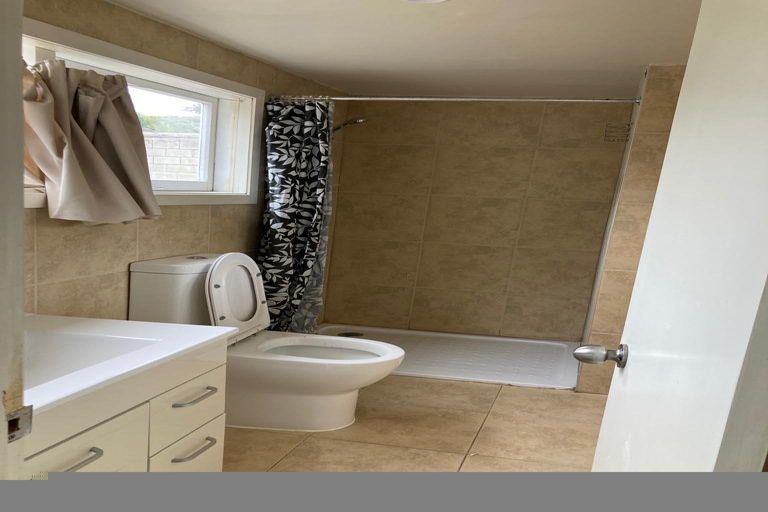 Photo of property in 2/523 Weymouth Road, Weymouth, Auckland, 2103