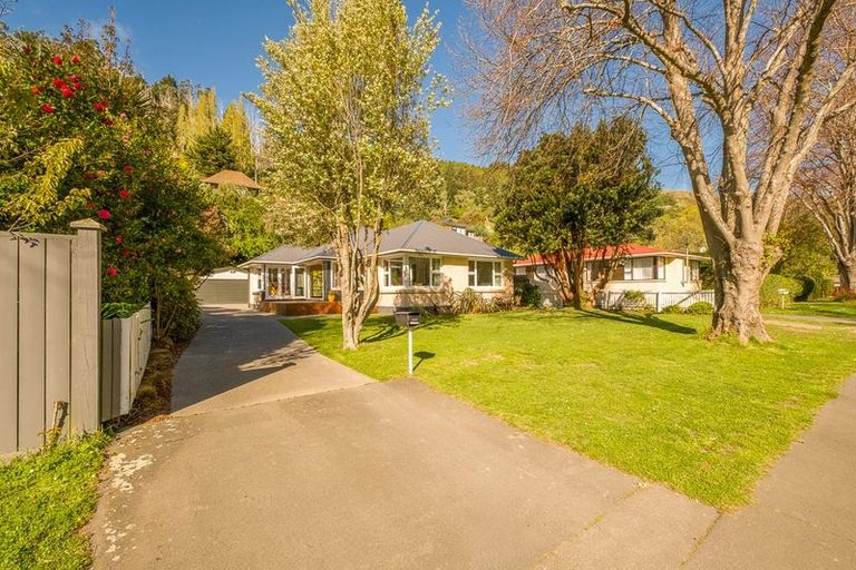 Photo of property in 107 Bowenvale Avenue, Cashmere, Christchurch, 8022